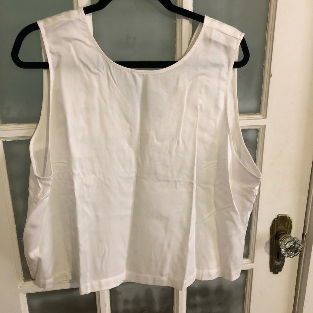 Cropped Flare Back Top
